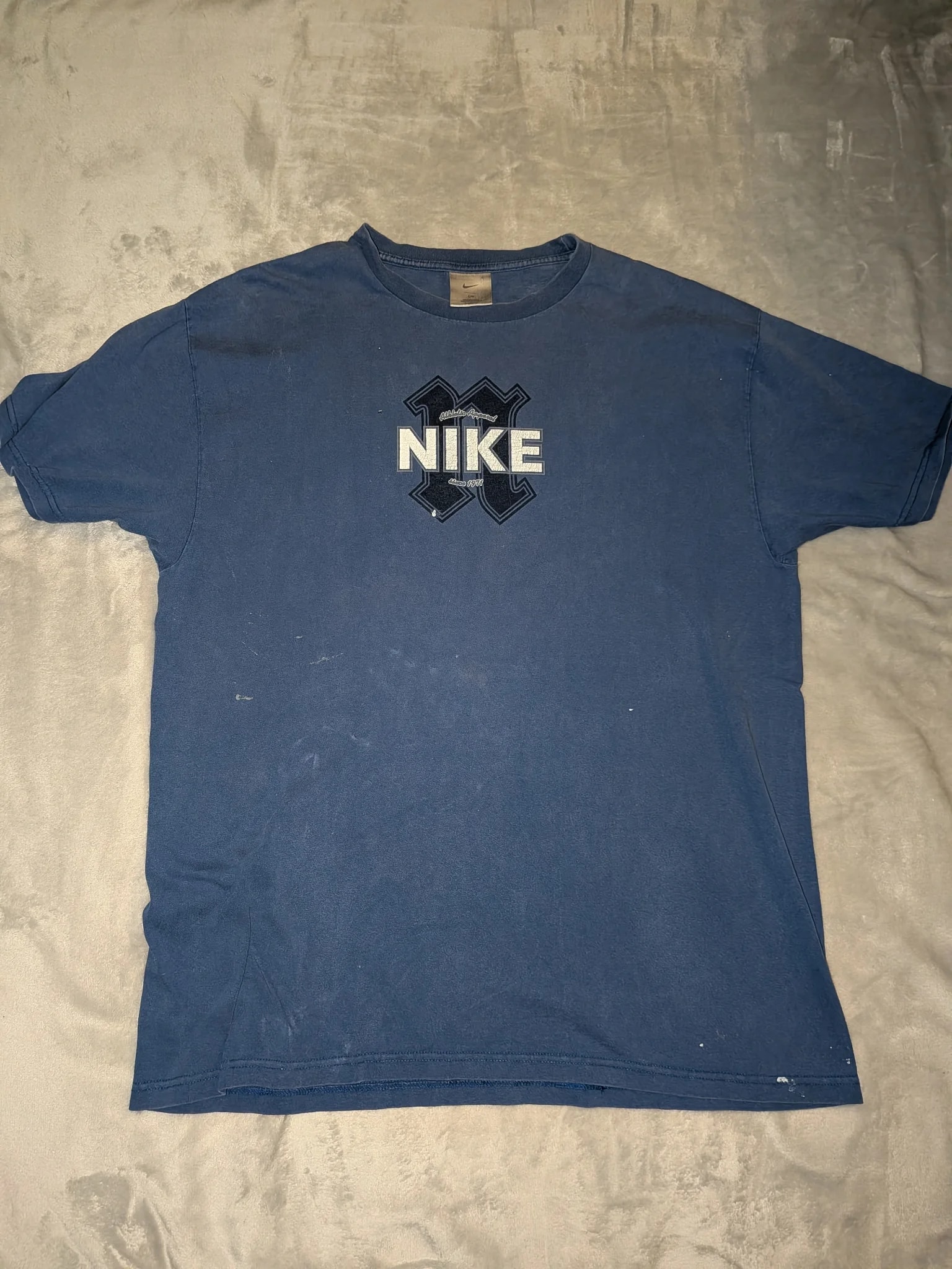 Vintage Nike Athletic Apparel Since 1971 T Shirt Mens Large Navy Made in Canada