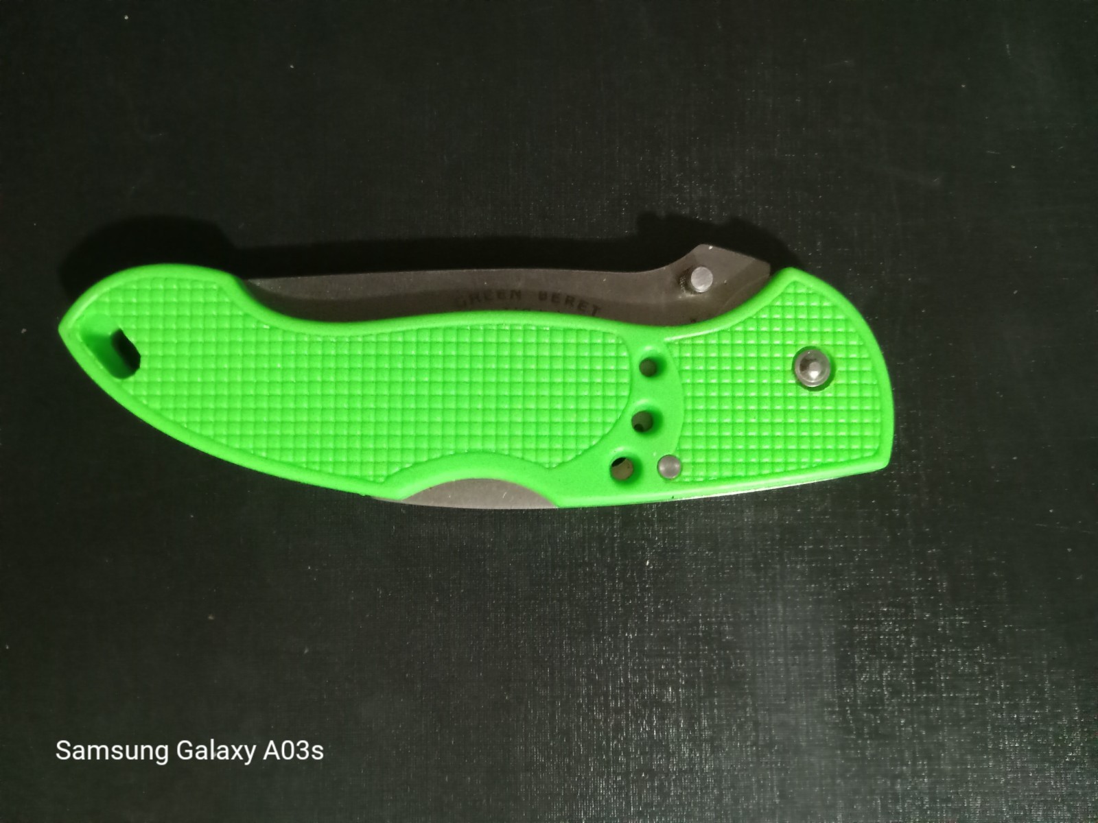 Frost Cutlery Green Beret USA Folding Pocket Knife Neon Green Handle Lockback