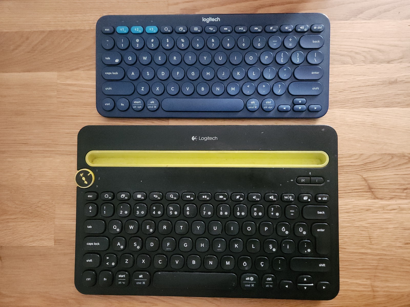 Logitech Bluetooth Keyboard Lot of 2 K480 K380 *TESTED WORKING* *FREE SHIP*
